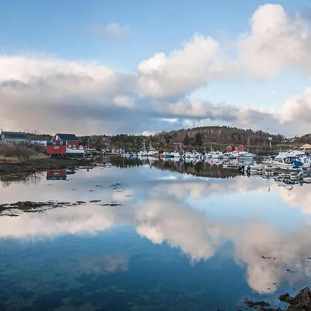 Lovely In Vallersund With Kitchen *