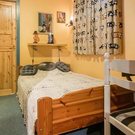 Apartment Lovely In Vallersund With Kitchen Drilen
